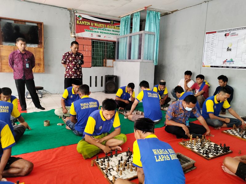 Petugas dan warga binaan cabang olah raga catur porsipas 2023 Lapas Brebes mulai bertanding 