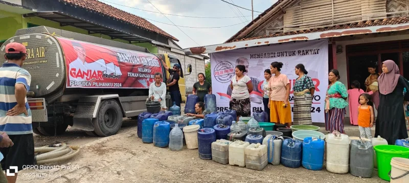 Relawan Teman Ganjar (Tegar) Brebes Membantu Masyarakat Memperoleh Akses Air Bersih