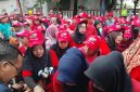 Ratusan peserta padati jalan Jenderal Sudirman Brebes di acara fun walk   Brebes government autoshow 2025. Fot: Poskotaonline
